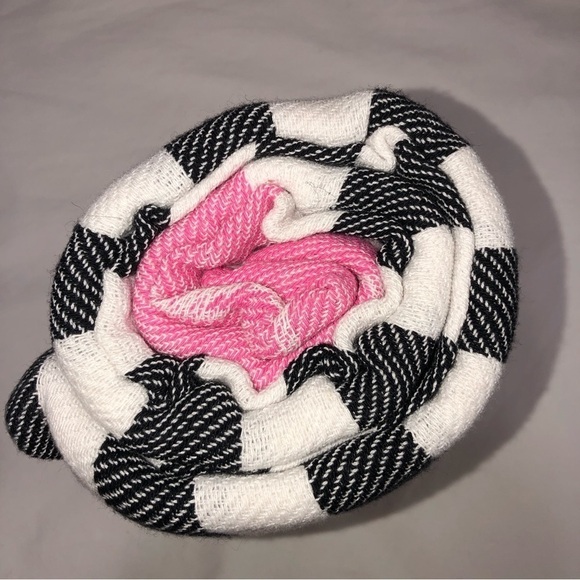 Victorias Secret Blanket Throw Cotton Black White Striped Logo Pink Beach NEW - Picture 5 of 8